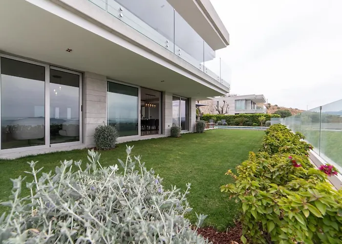 The View بودروم