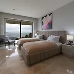 וילה The View
